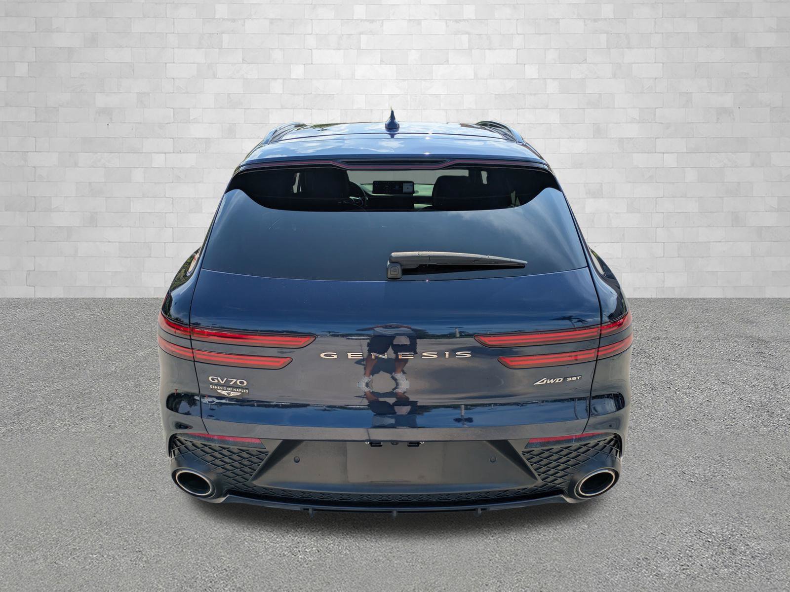 Certified 2022 Genesis GV70 3.5T Sport w/ Sport Prestige Package AWD/4WD image 3