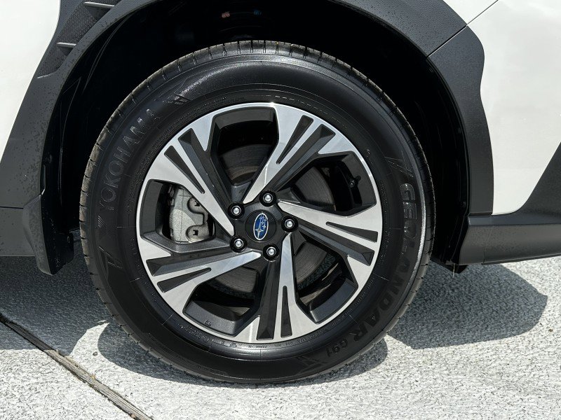 Certified 2025 Subaru Crosstrek 2.0i Premium image 35