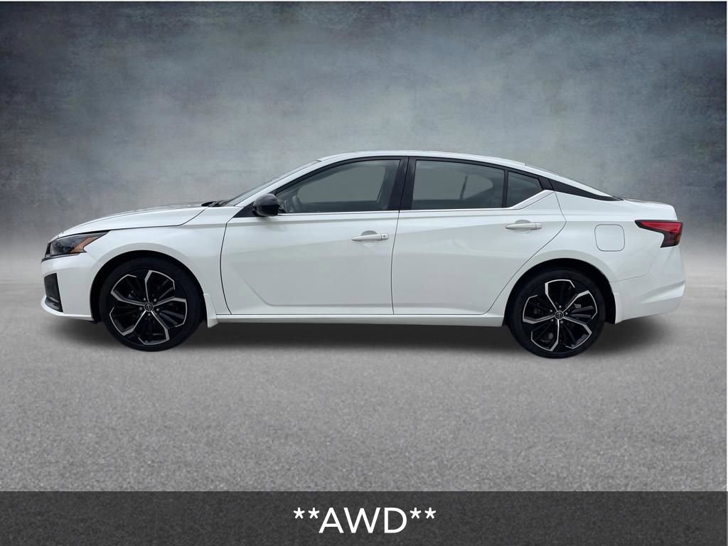 Used 2023 Nissan Altima 2.5 SR video 2