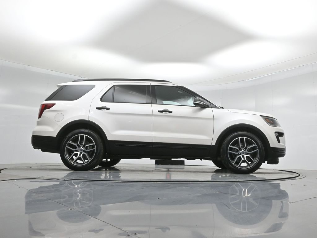 Certified 2018 Ford Explorer Sport image 53