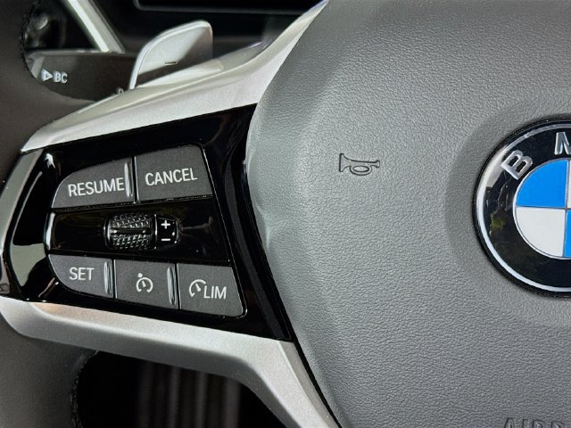 Used 2025 BMW 230i Coupe w/ Premium Package RWD image 11