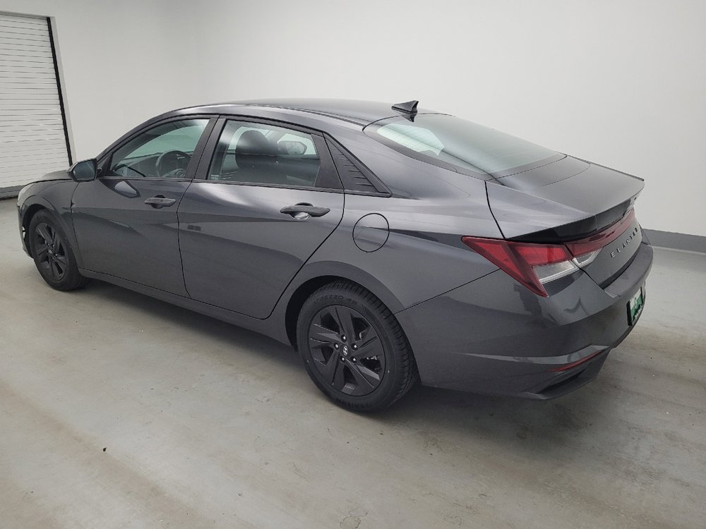 Used 2021 Hyundai Elantra SEL w/ Convenience Package FWD image 3