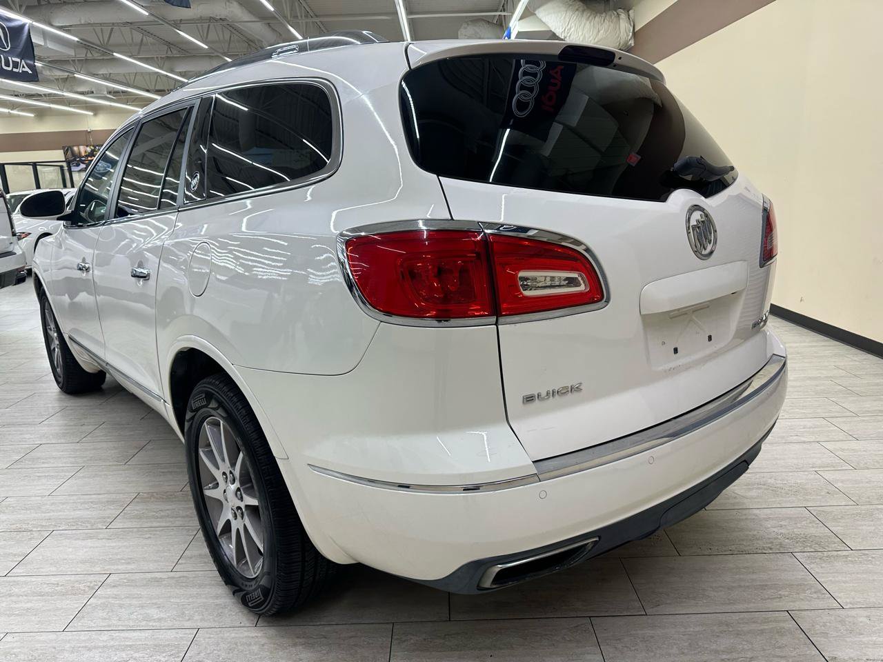 Used 2015 Buick Enclave Leather AWD/4WD image 9