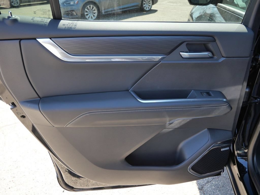 New 2026 GMC Acadia Elevation w/ Elevation Premium Package AWD/4WD image 37