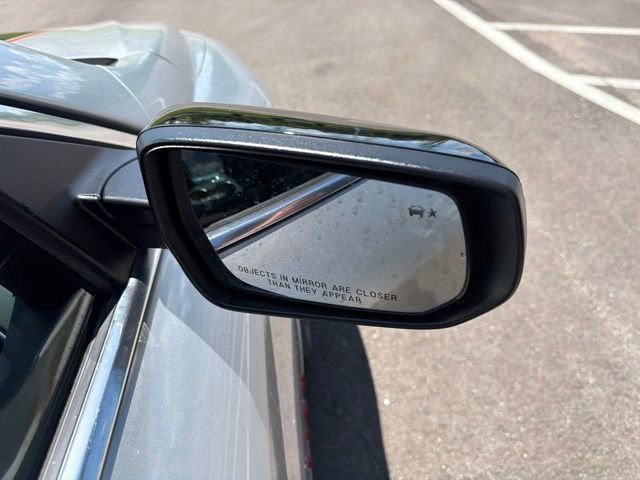 Used 2018 Chevrolet Malibu LT w/ Leather Package FWD image 6