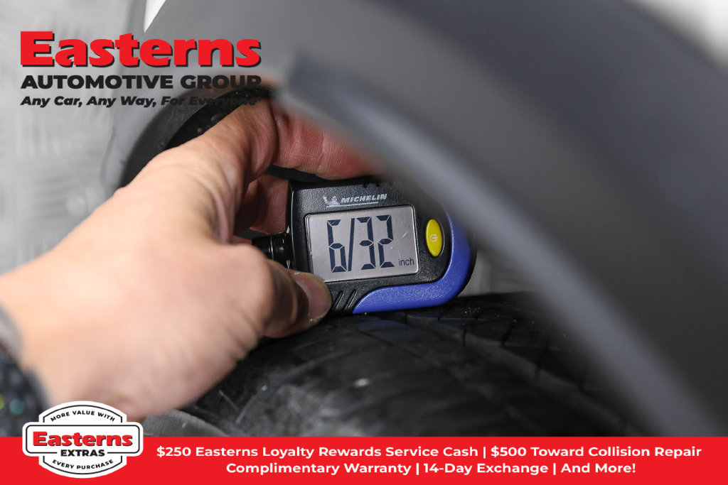 Used 2023 Acura MDX w/ Technology Package AWD/4WD image 32