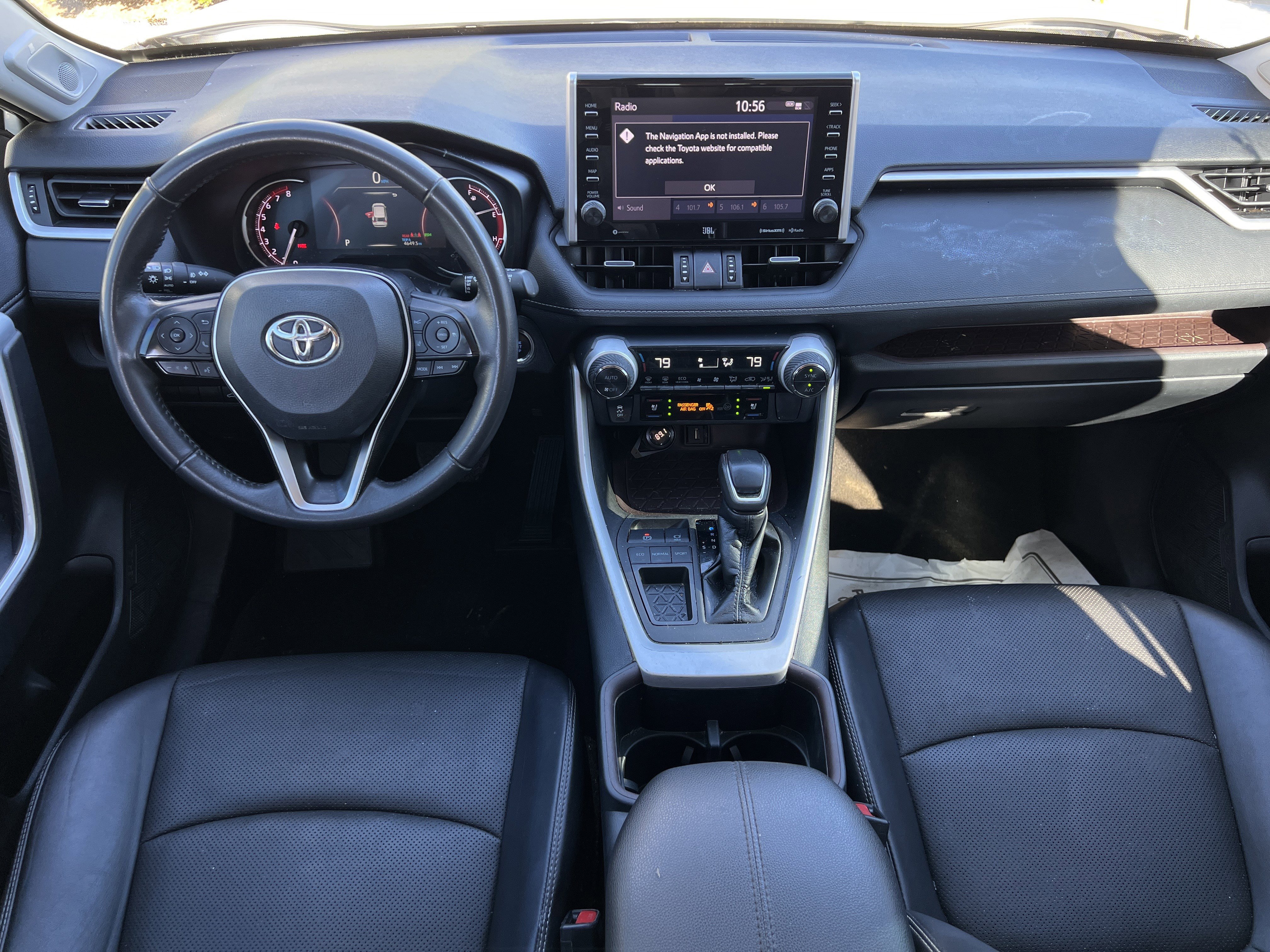 Used 2022 Toyota RAV4 Limited image 16