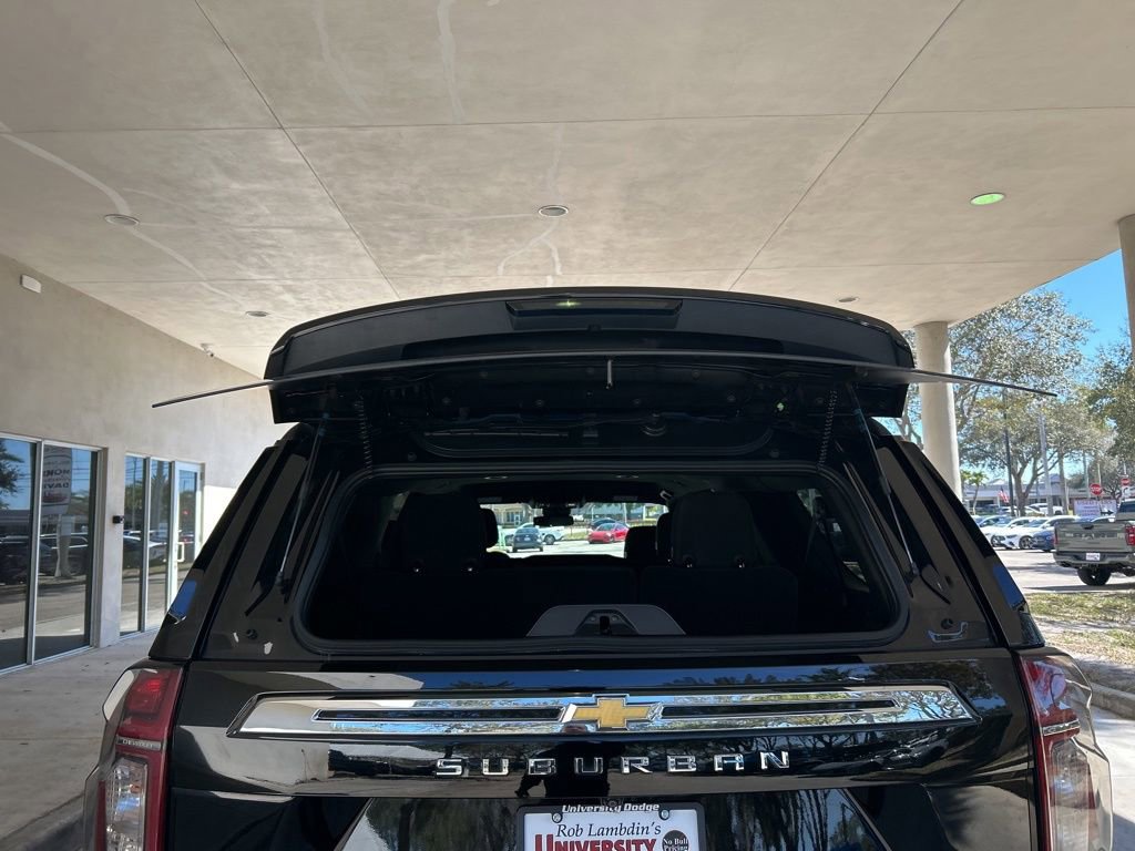 Used 2023 Chevrolet Suburban LS image 34