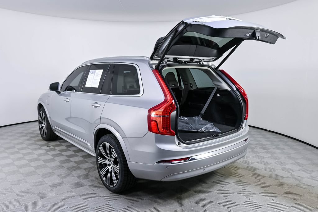 Certified 2025 Volvo XC90 T8 Core w/ Protection Package AWD/4WD image 33