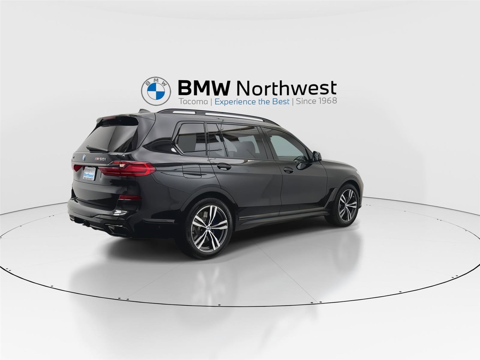 Used 2021 BMW X7 M50i AWD/4WD image 3