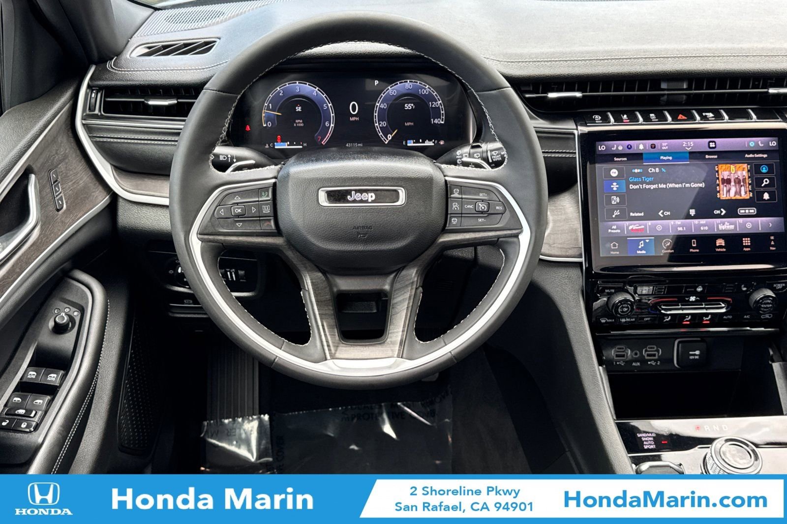 Used 2024 Jeep Grand Cherokee L Limited AWD/4WD image 18