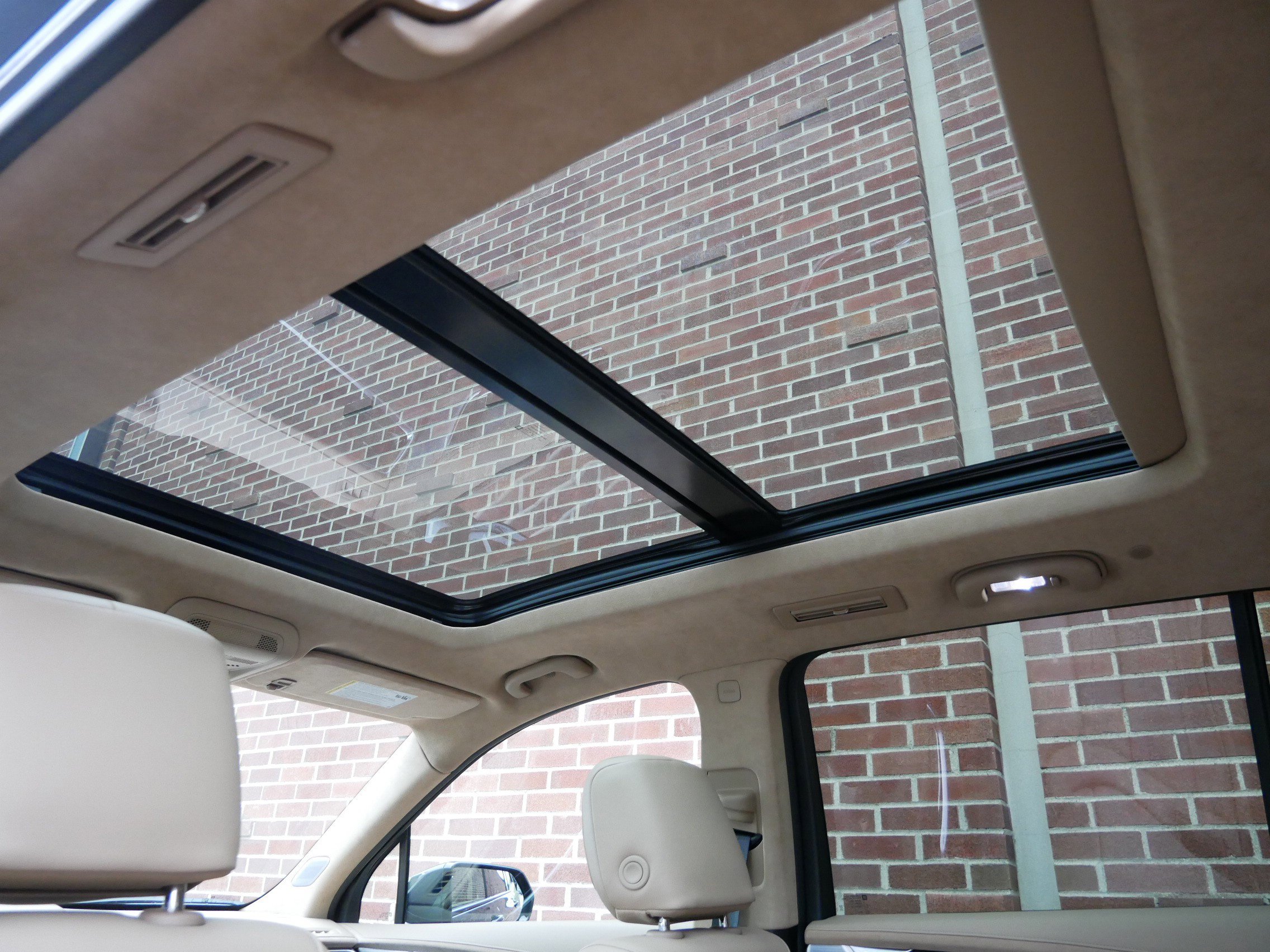 Certified 2024 Cadillac XT6 Sport w/ Platinum Package AWD/4WD image 12