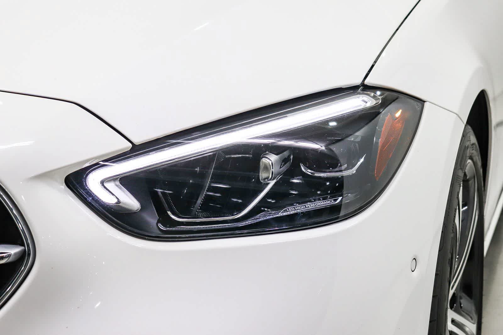 Used 2024 Mercedes-Benz C 300 Sedan image 7