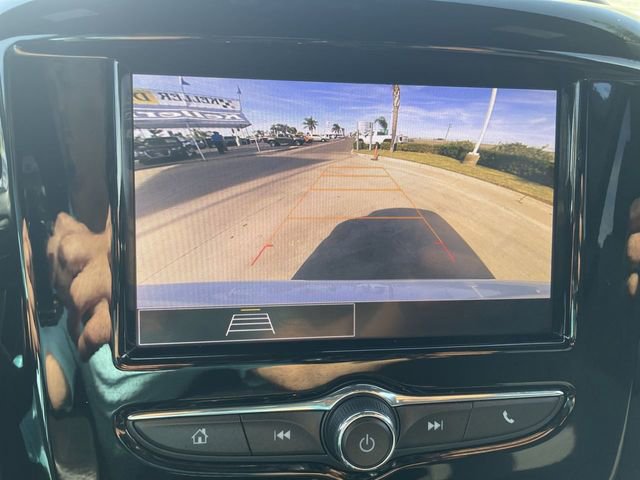 Used 2023 Chevrolet Traverse LT image 14