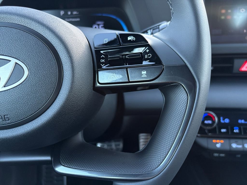 New 2026 Hyundai Elantra SEL Sport Premium image 16