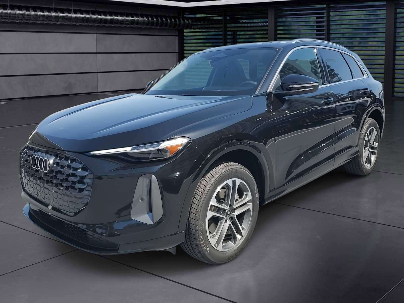 New 2025 Audi Q5 Premium Plus