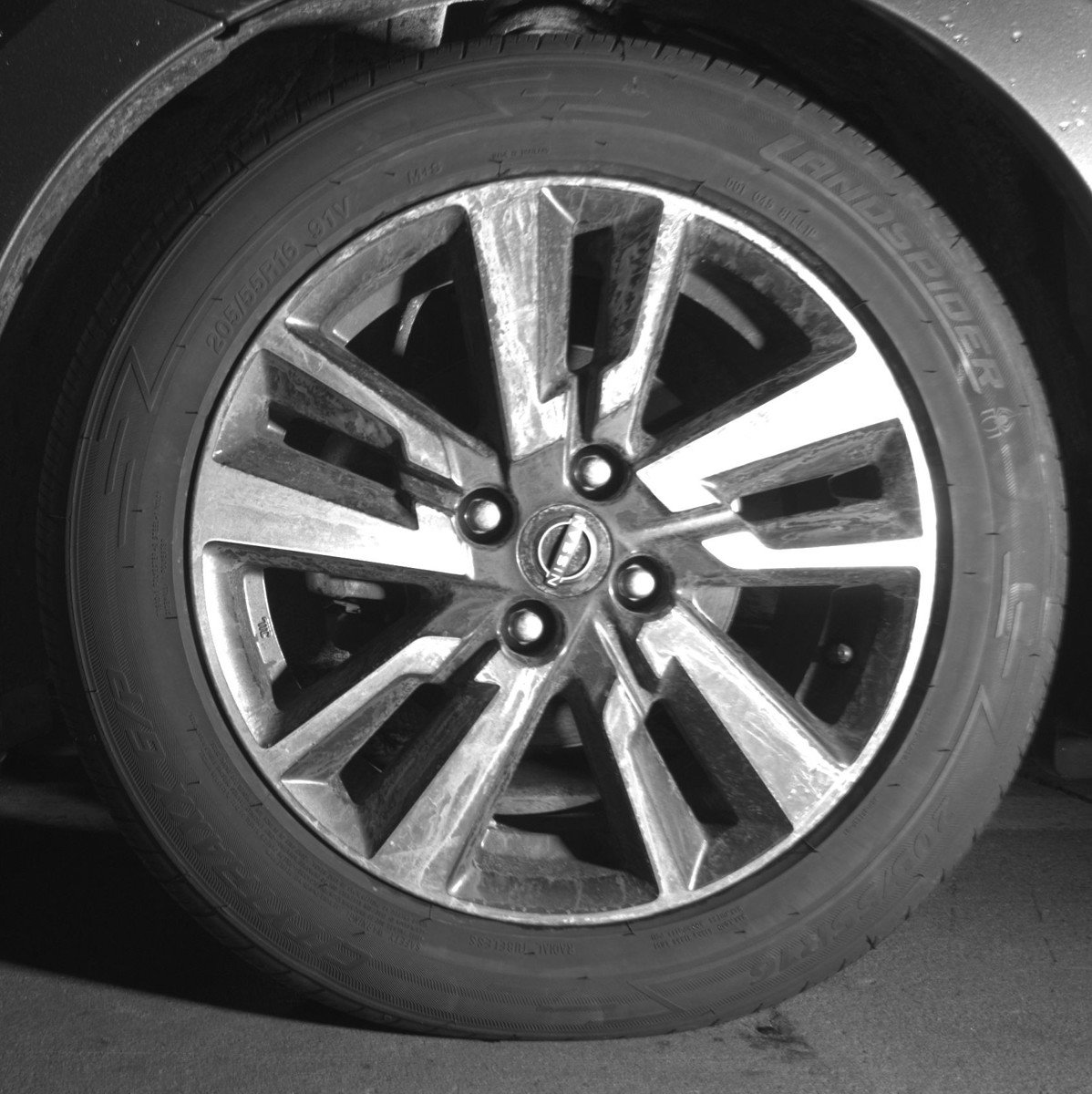 Used 2025 Nissan Versa SV image 12