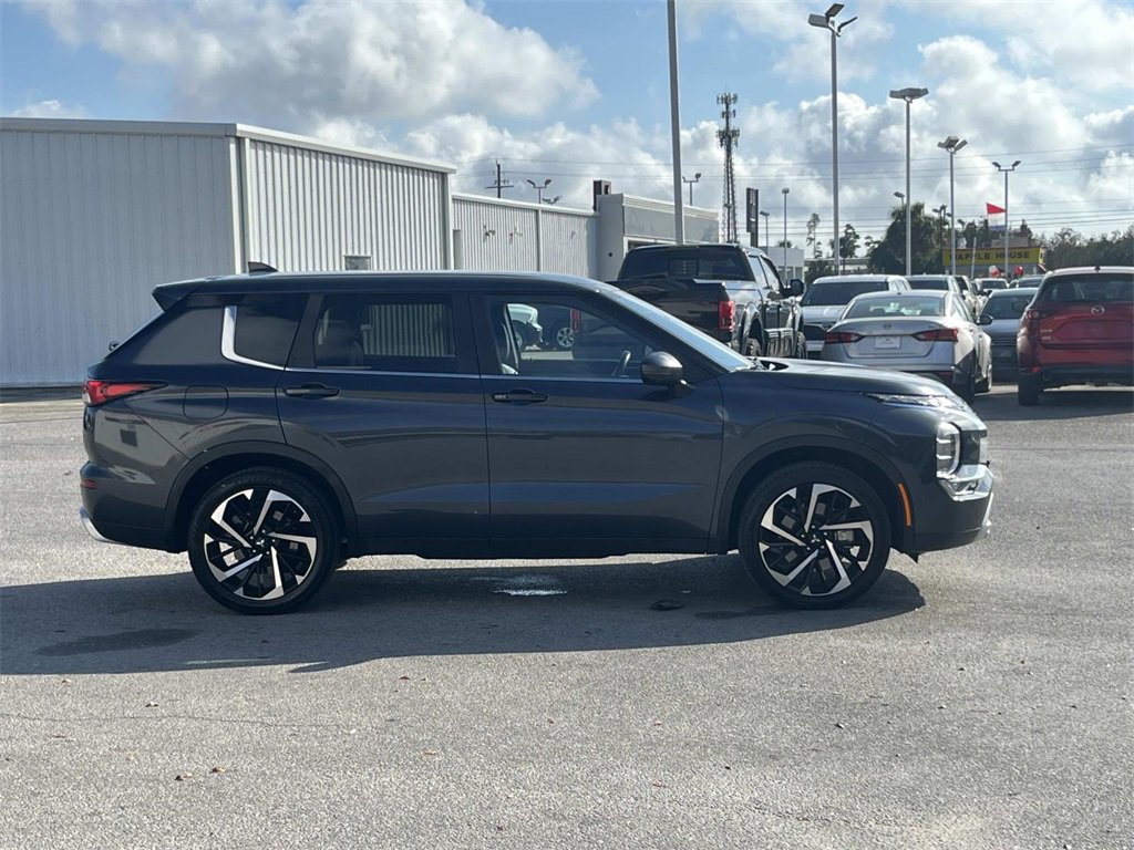 Used 2024 Mitsubishi Outlander FWD image 6