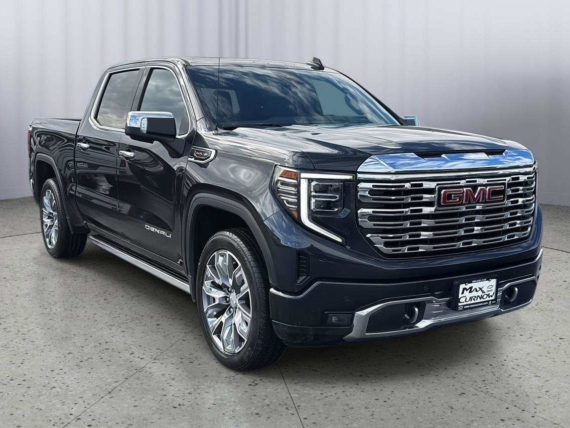 Used 2023 GMC Sierra 1500 Denali w/ Denali Reserve Package AWD/4WD image 8