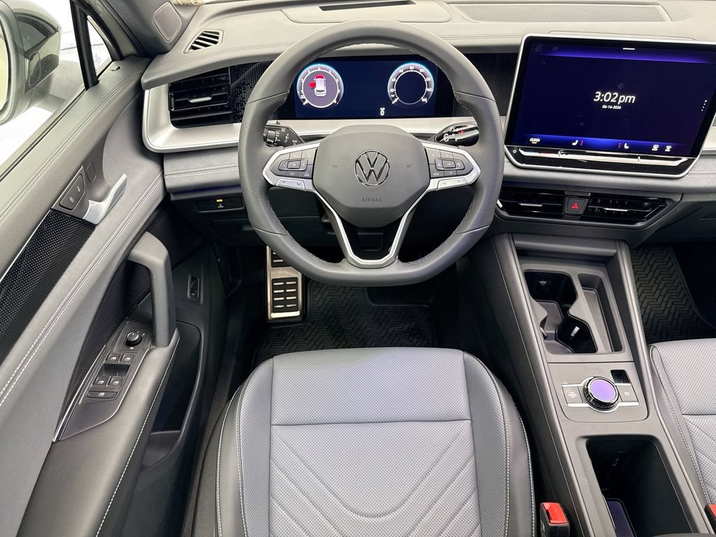 New 2026 Volkswagen Tiguan SE R-Line FWD image 10