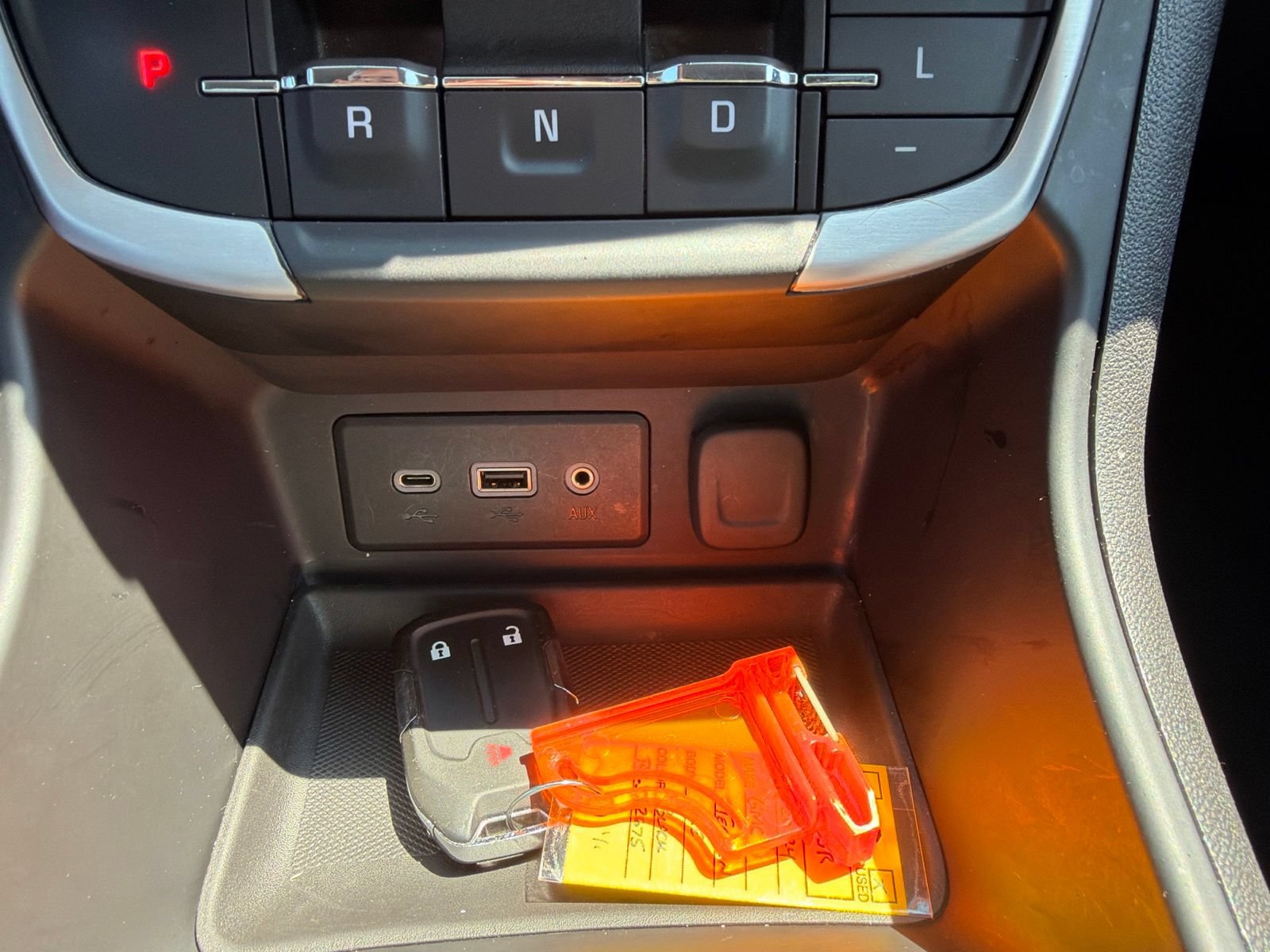 Used 2024 GMC Terrain SLE AWD/4WD image 21