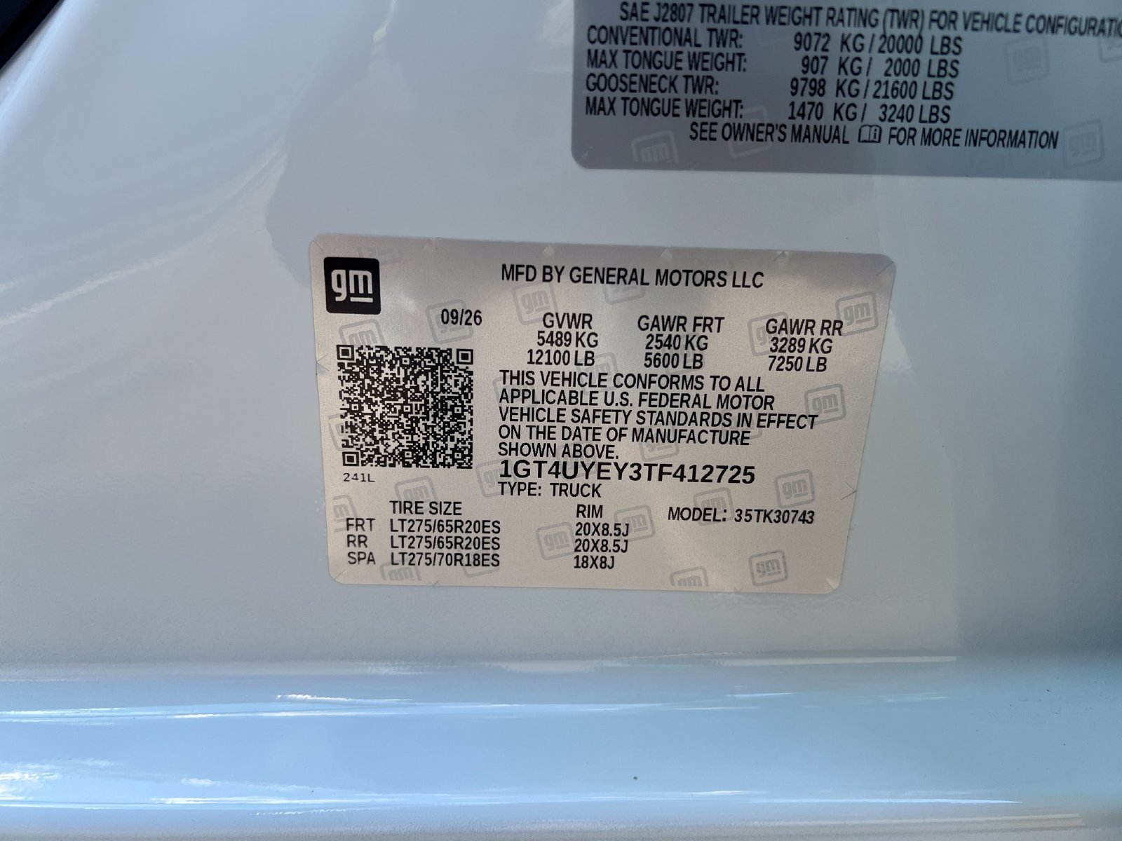 New 2026 GMC Sierra 3500 Denali Ultimate AWD/4WD image 12