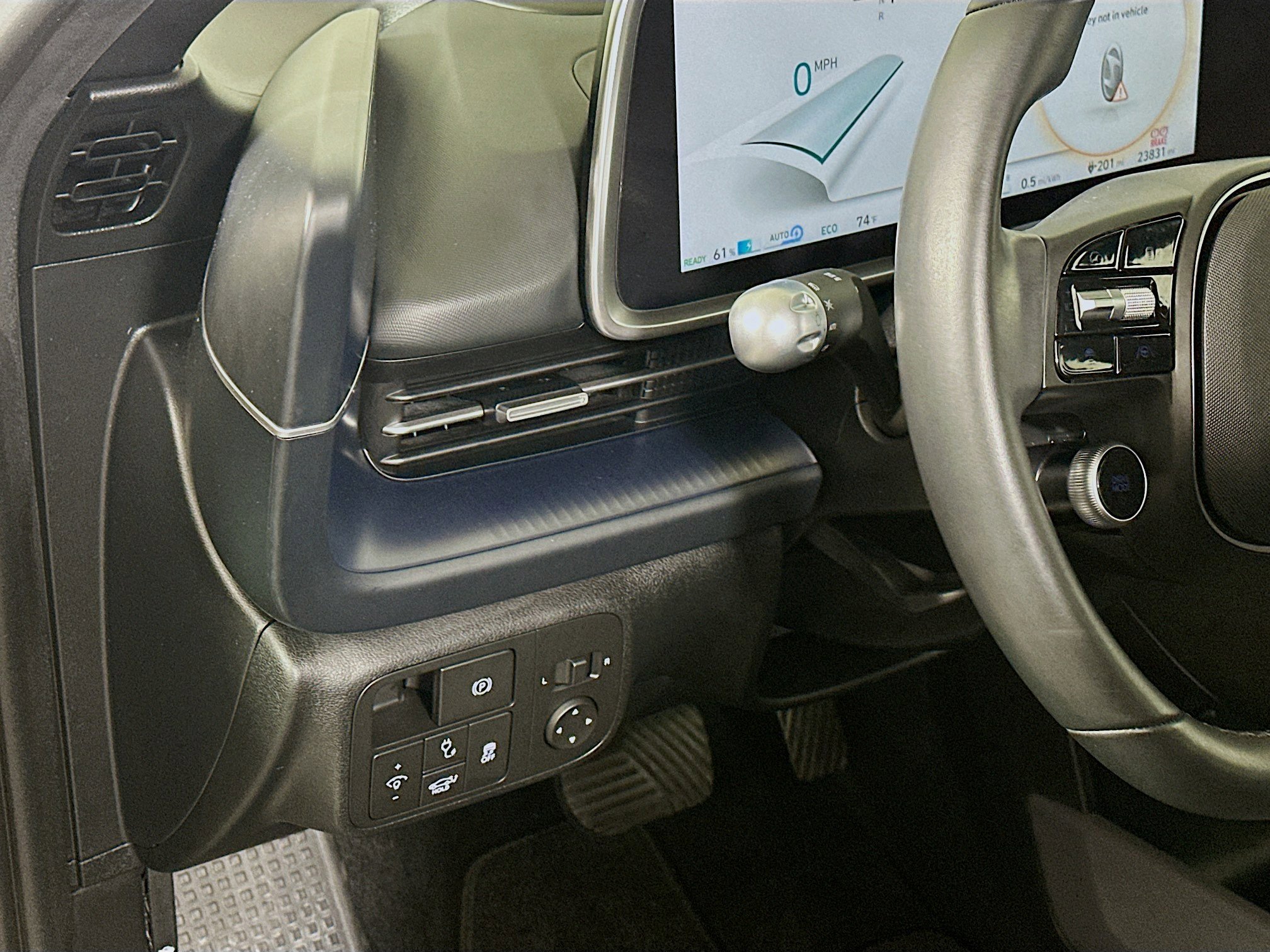 Used 2024 Hyundai Ioniq 6 SE RWD image 17