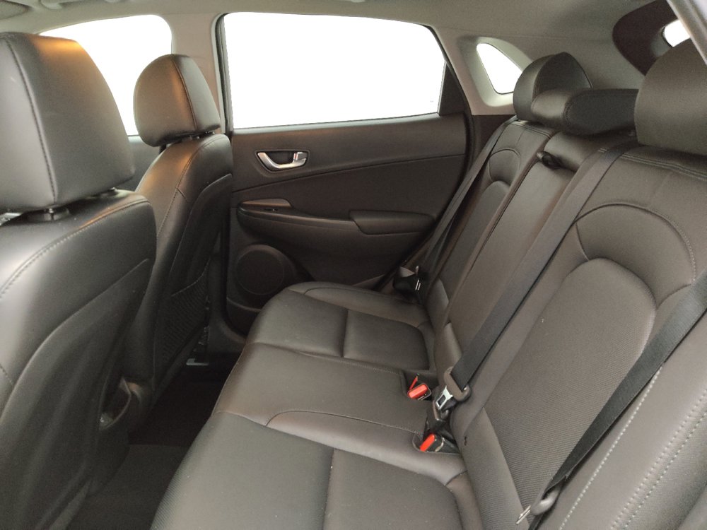 Used 2023 Hyundai Kona Limited FWD image 18