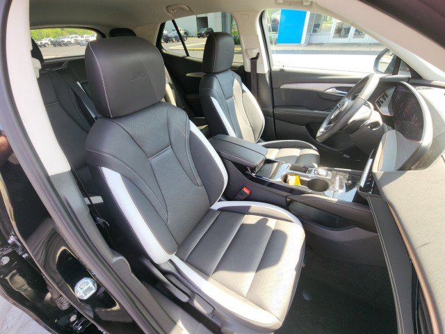Used 2024 Buick Envision Sport Touring image 12