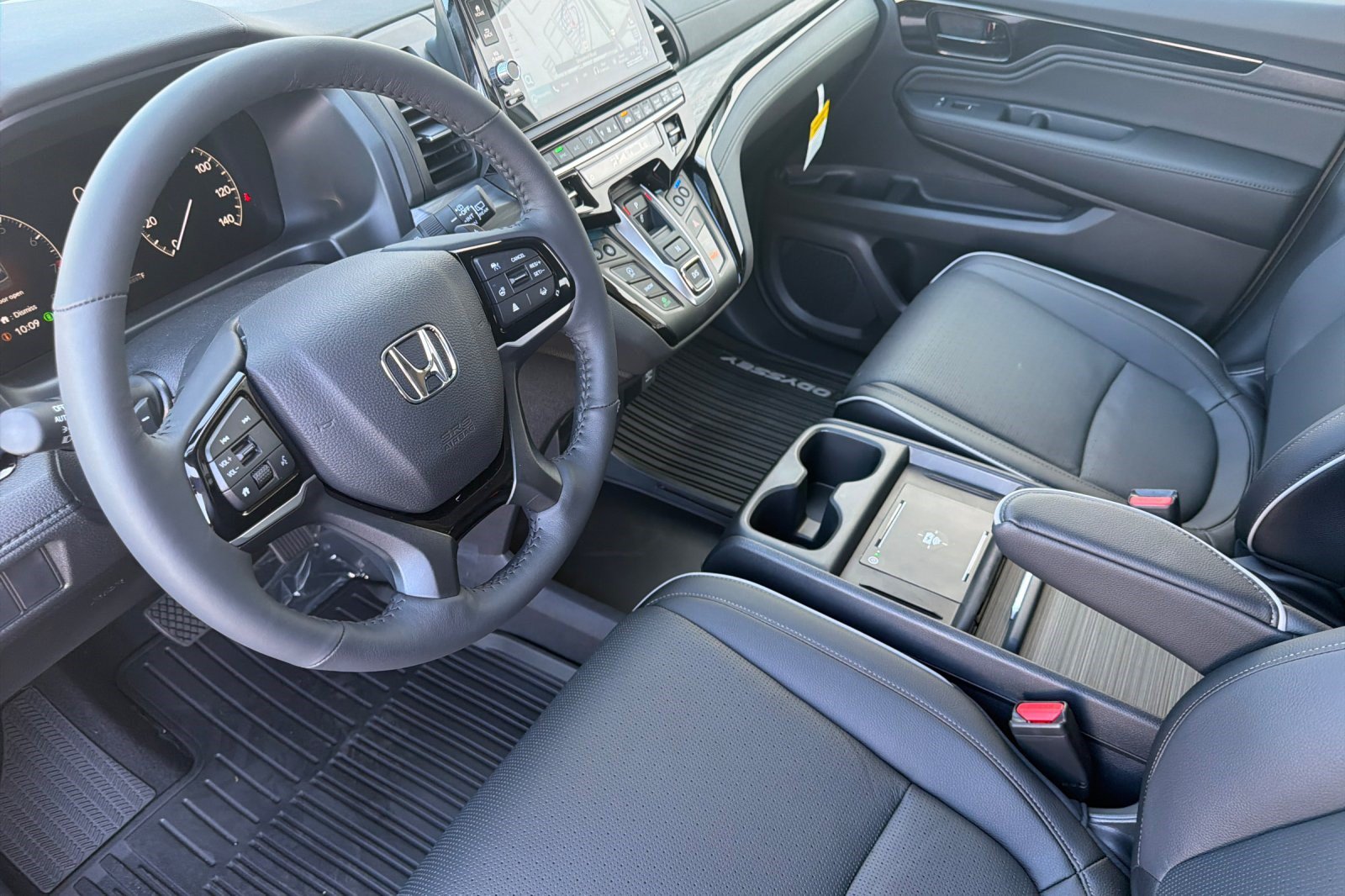 New 2027 Honda Odyssey Elite image 4