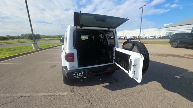 Used 2019 Jeep Wrangler Unlimited Sahara AWD/4WD image 26