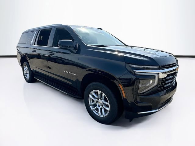 New 2026 Chevrolet Suburban LS image 3