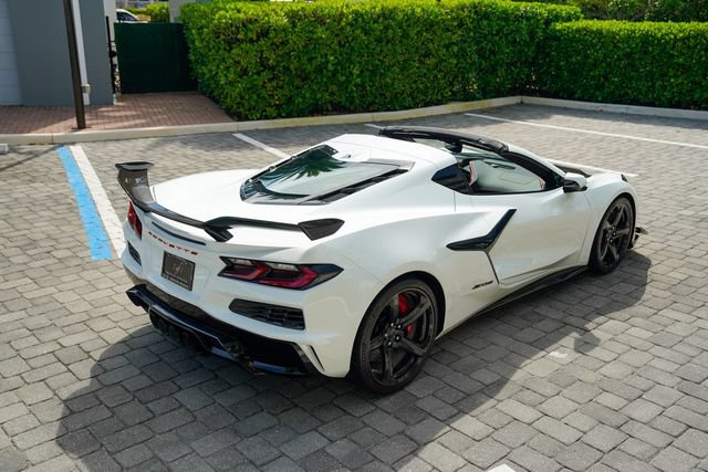 Used 2024 Chevrolet Corvette Z06 w/ Z07 Performance Package RWD image 28