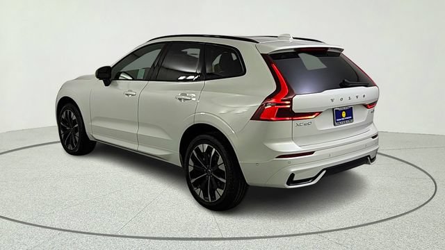 New 2026 Volvo XC60 B5 Plus w/ Climate Package AWD/4WD image 5