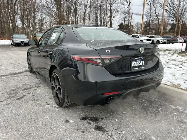 New 2025 Alfa Romeo Giulia AWD w/ Driving Assist Package image 6