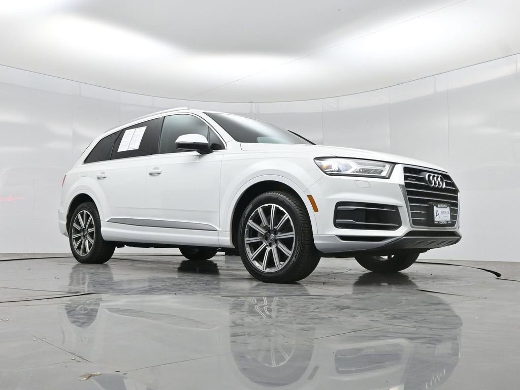 Used 2018 Audi Q7 3.0T Premium Plus w/ Premium Plus Package AWD/4WD image 2