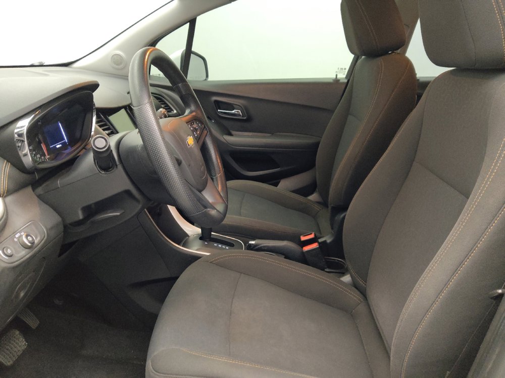 Used 2018 Chevrolet Trax LS FWD image 17