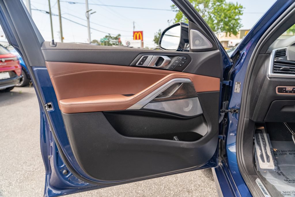 Used 2023 BMW X6 M50i w/ Executive Package AWD/4WD image 12