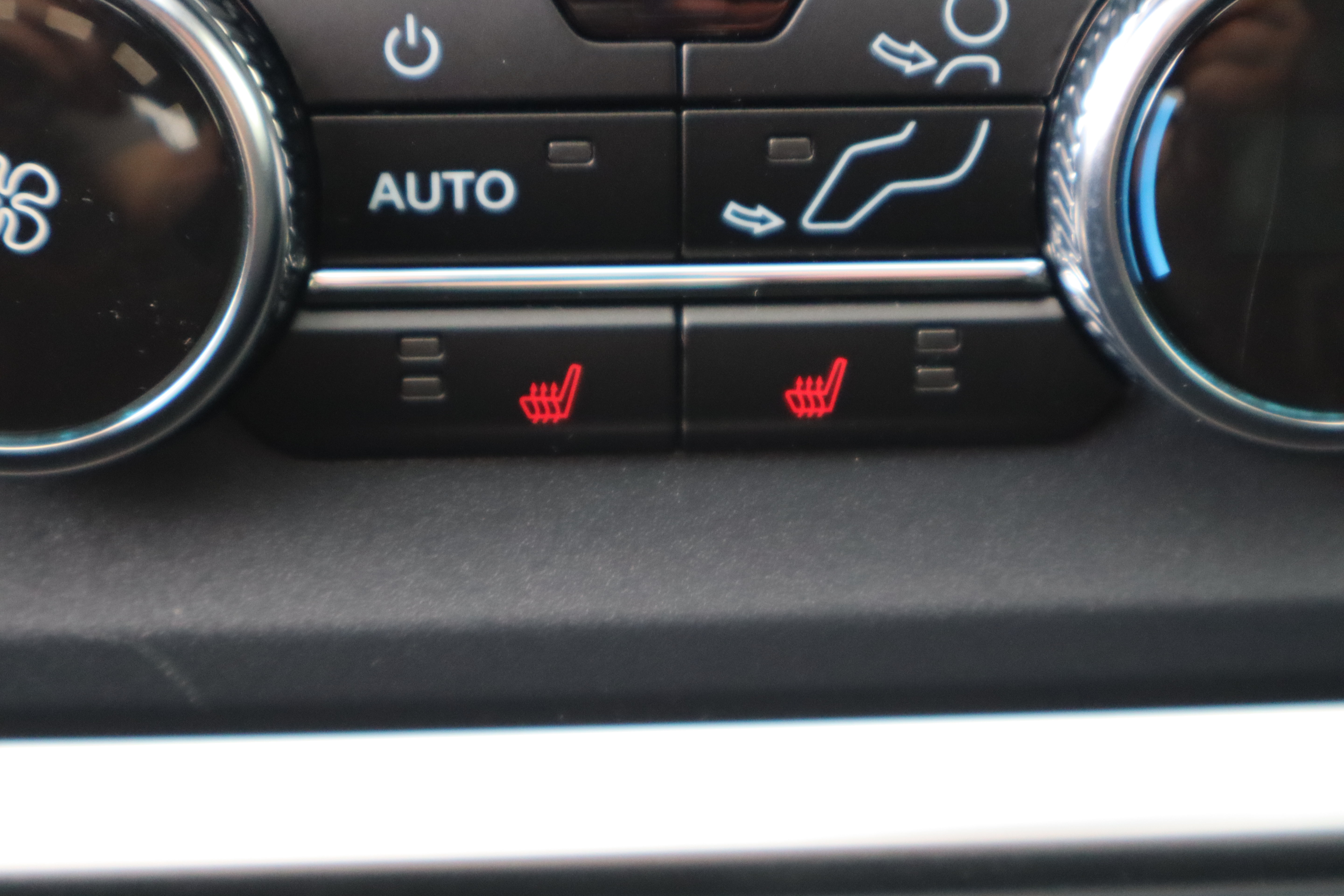 Used 2025 Ford Expedition Tremor AWD/4WD image 27