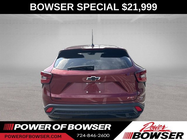 Used 2024 Chevrolet Trax RS FWD image 6