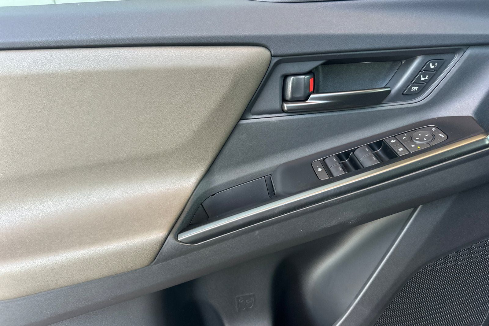 New 2026 Toyota bZ Woodland AWD/4WD image 12