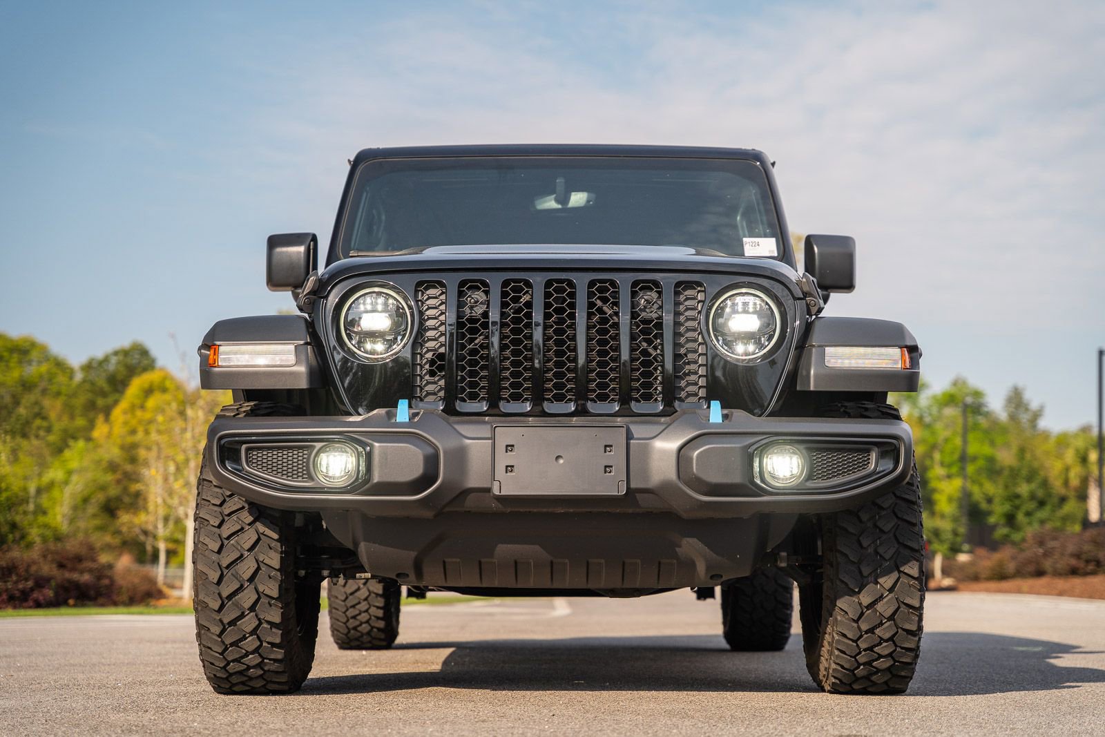 Used 2023 Jeep Wrangler Unlimited w/ Sun & Screen Package video 2