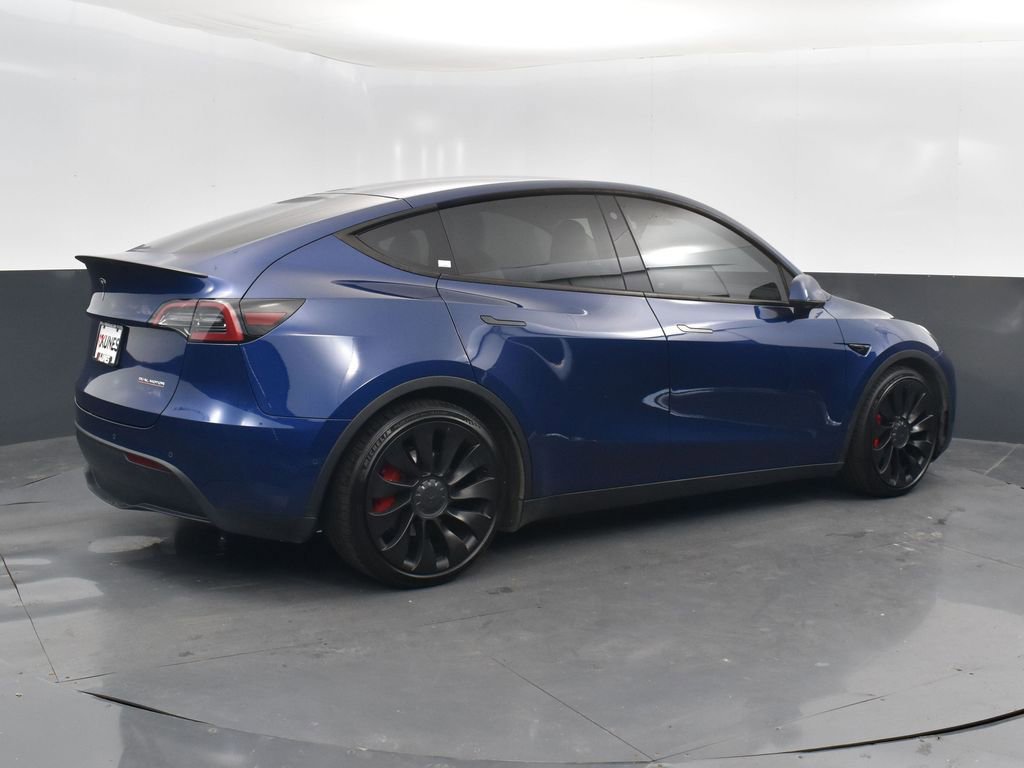 Used 2022 Tesla Model Y Performance image 2