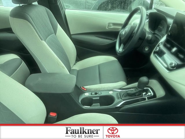 Used 2024 Toyota Corolla LE FWD image 5