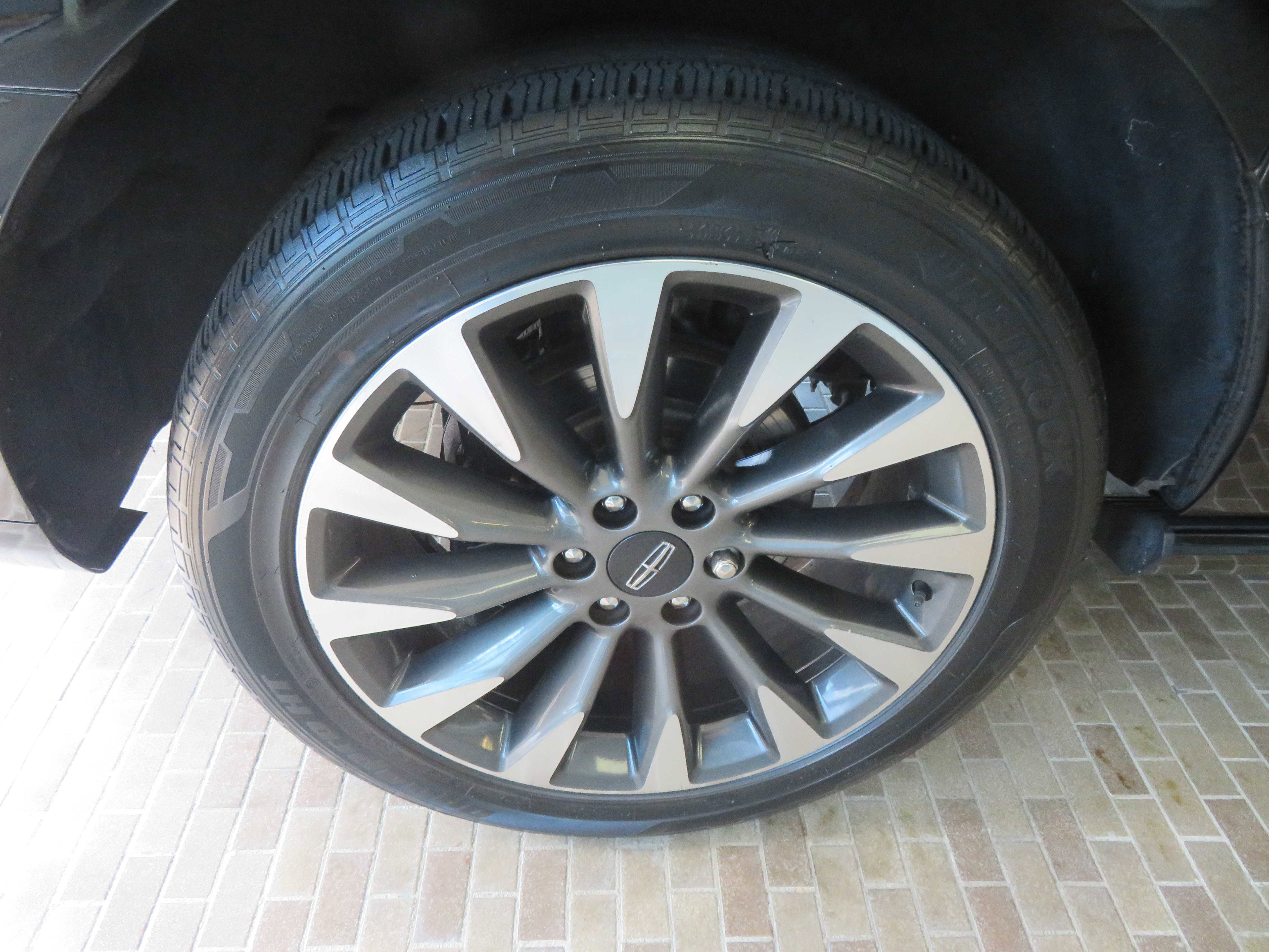 Used 2020 Lincoln Navigator L Reserve image 9