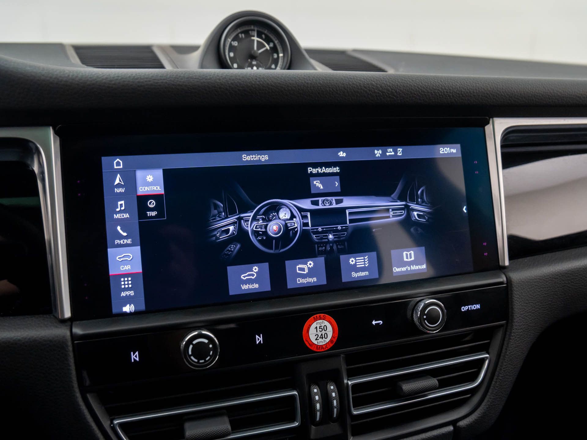 Certified 2023 Porsche Macan S image 23