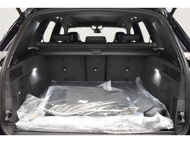 New 2026 BMW X5 M60i w/ Climate Comfort Package AWD/4WD image 19