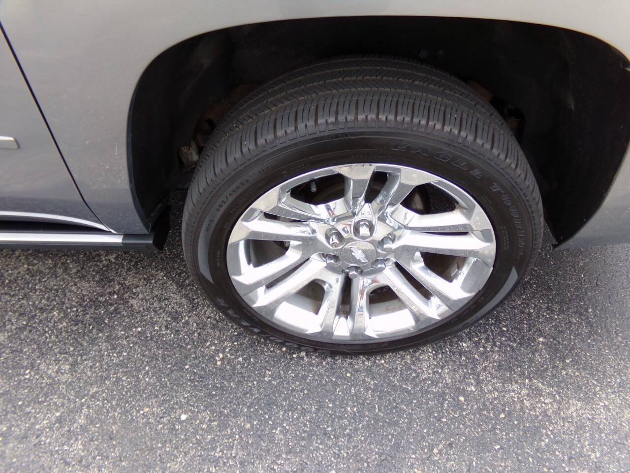 Used 2019 Chevrolet Suburban Premier w/ Premier Plus Edition AWD/4WD image 47