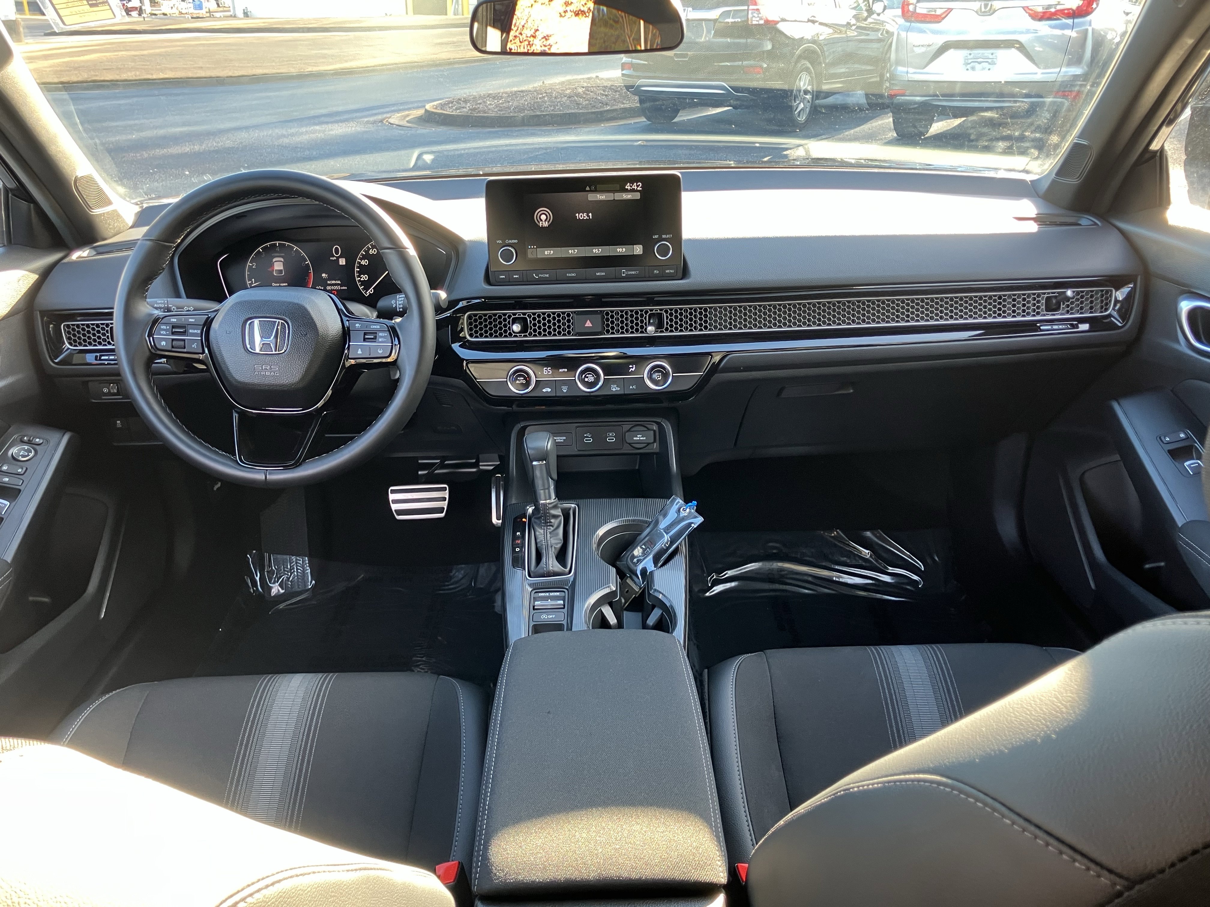 Used 2025 Honda Civic Sport image 31