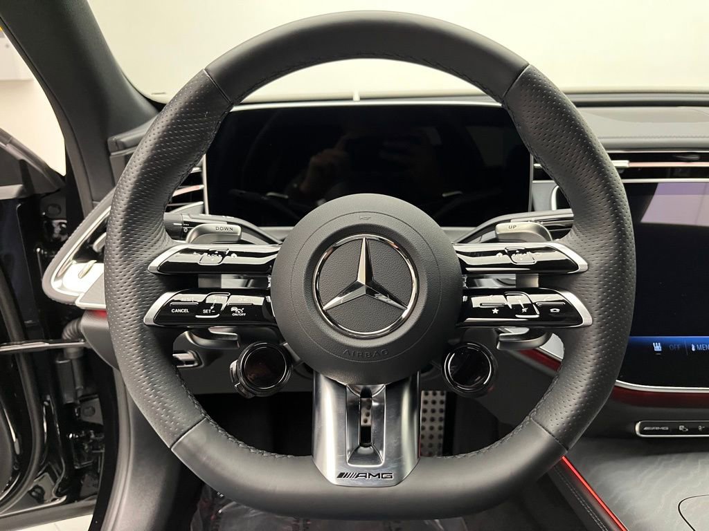 Used 2025 Mercedes-Benz E 53 AMG e 4MATIC Sedan image 12